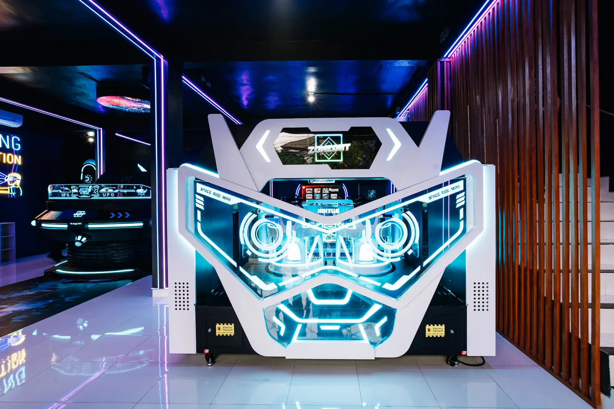 VR Space Voyager cabin